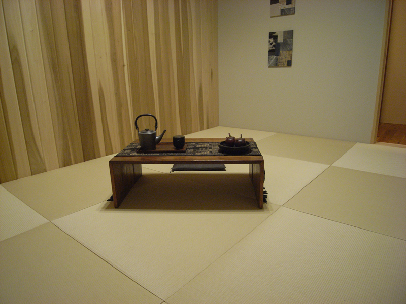 采用目積-葉綠。